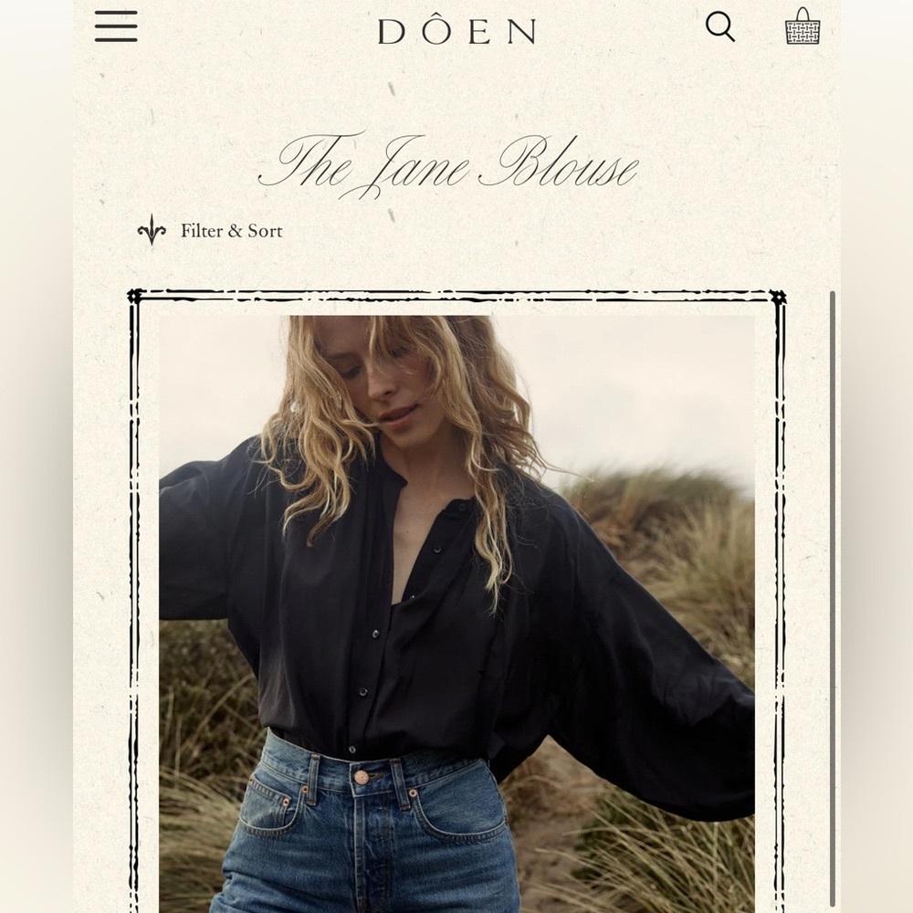 DOEN Jane Blouse in Navy - Picture 2 of 4